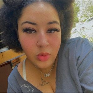 Meet your Posher, Alondjia